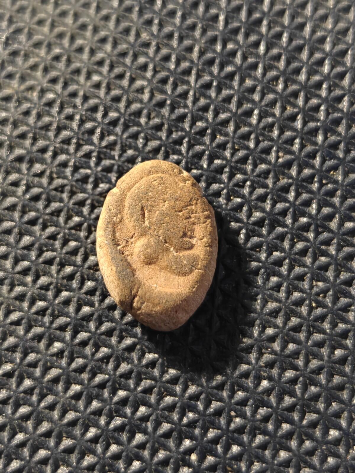 Random 1 Ancient Greek / Roman Circa 1st-3rd centuries AD. Terracotta Clay Bulla
