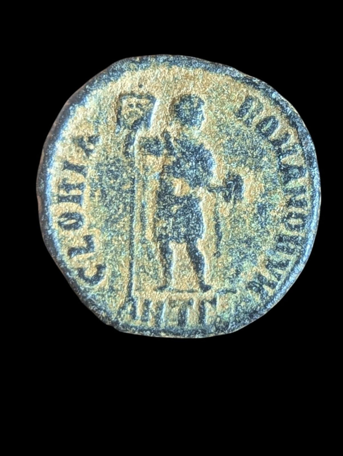 Honorius "GLORIA ROMANORVM Holding Globe" AE2 of Antioch. AD 393-395