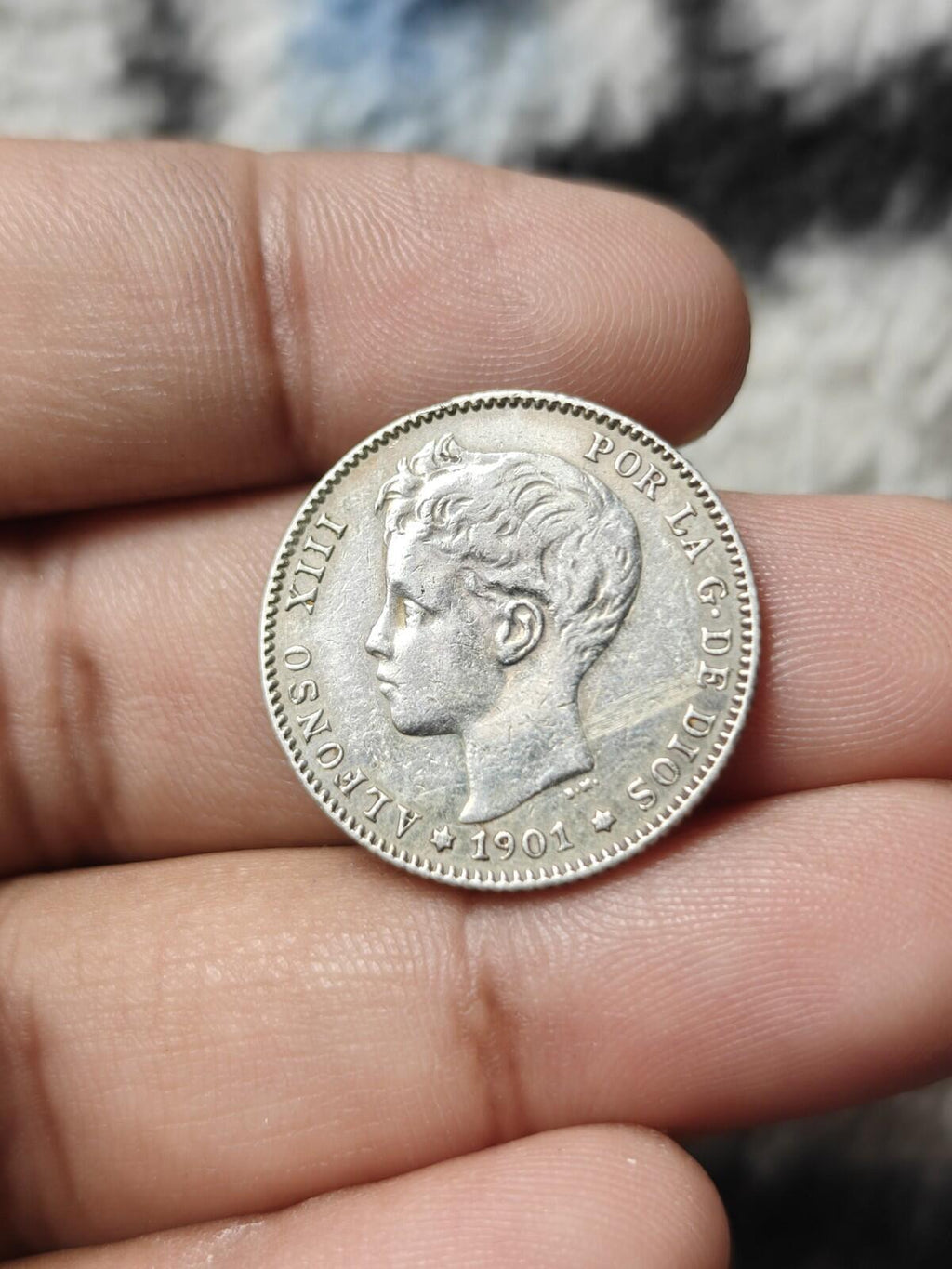 1901年西班牙阿方索十三世1比塞塔3号肖像银币未流通品相