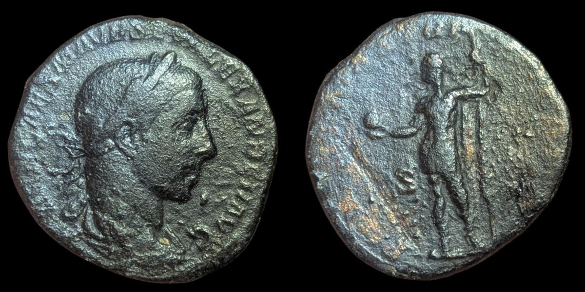 Empire romain Sesterce en bronze de Sévère Alexandre 222-235 apr. J.-C. Tenue militaire, 20gr