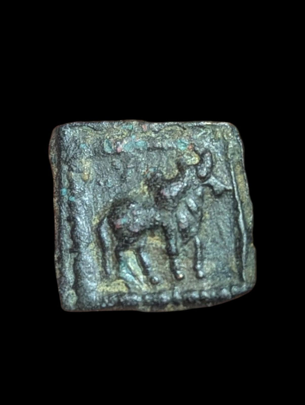 Indo-grec. Apollodote II, vers 80-65 av. J.-C. Taureau Jebu/Trépied en cuivre carré