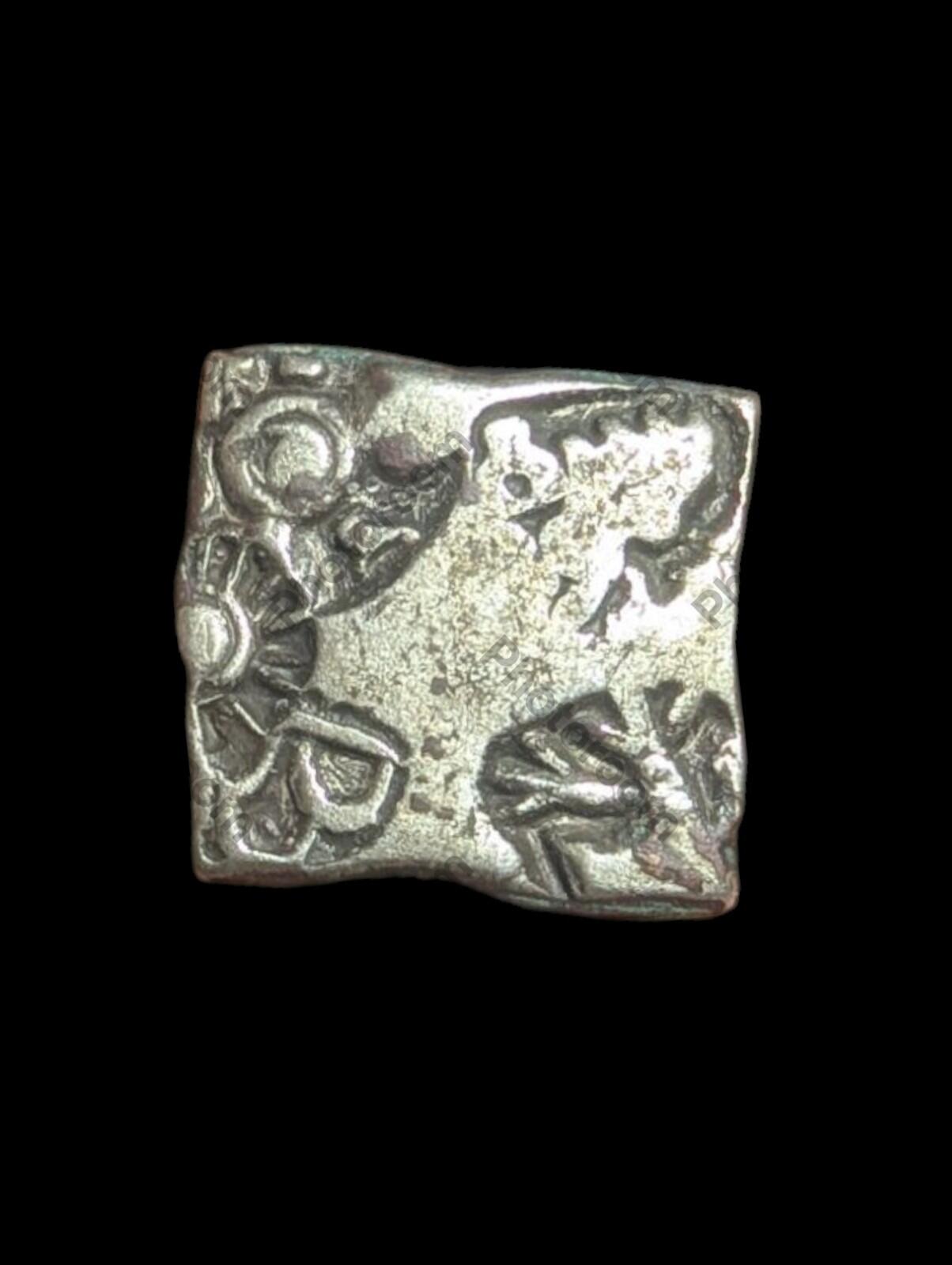 India ⭐ INDUS Valley Mayuriyan Punch ⭐ silver Coin 300 BC