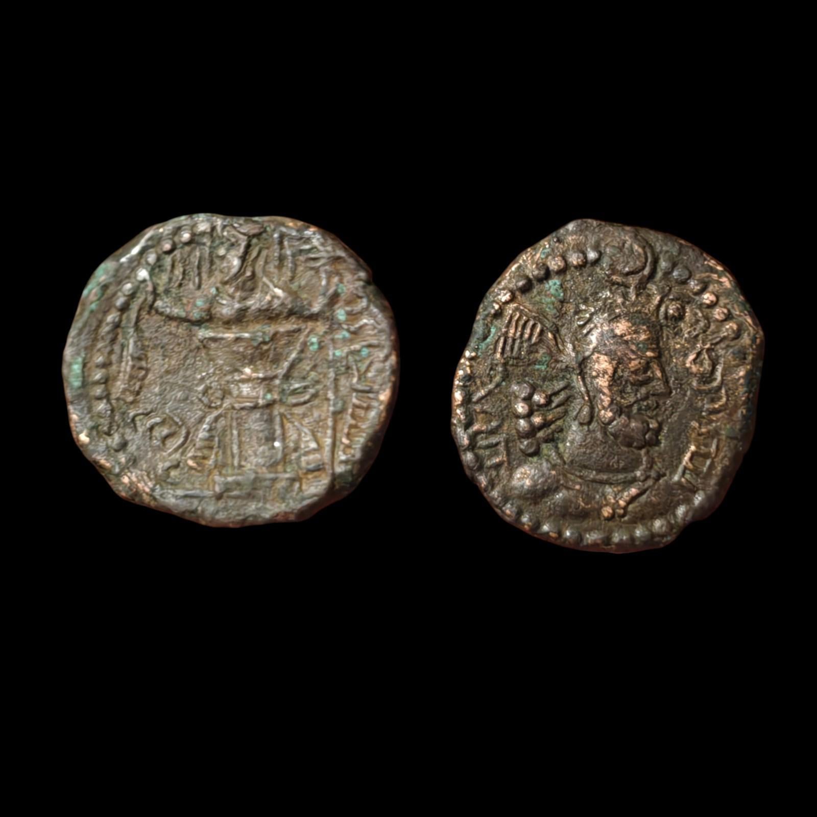 KUSHANO SASANIAN. AE UNIT. HORMIZD I KUSHANSHAH 265-295 AD. FIRE ALTAR REVERSE