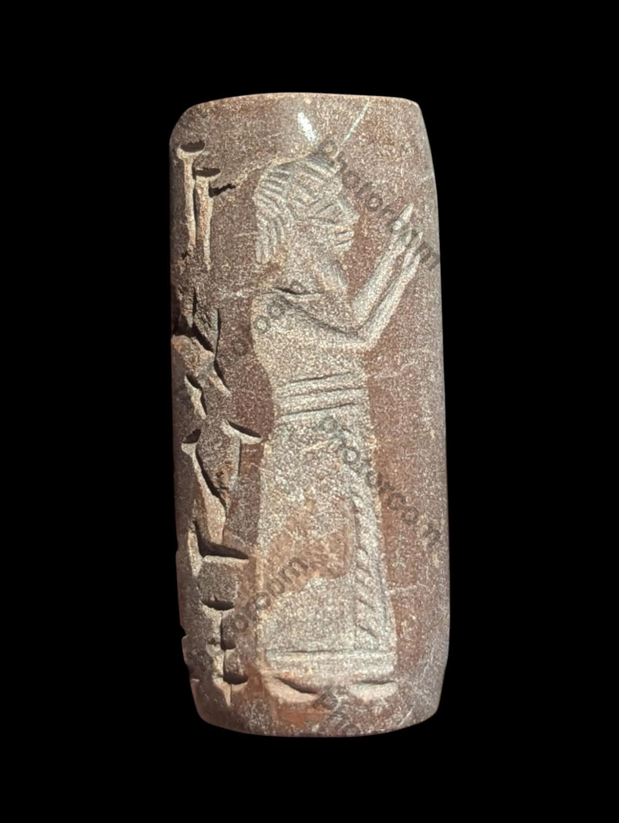 Agate Stone King Ancient Near Eastern  Cylinder Intaglio Bead