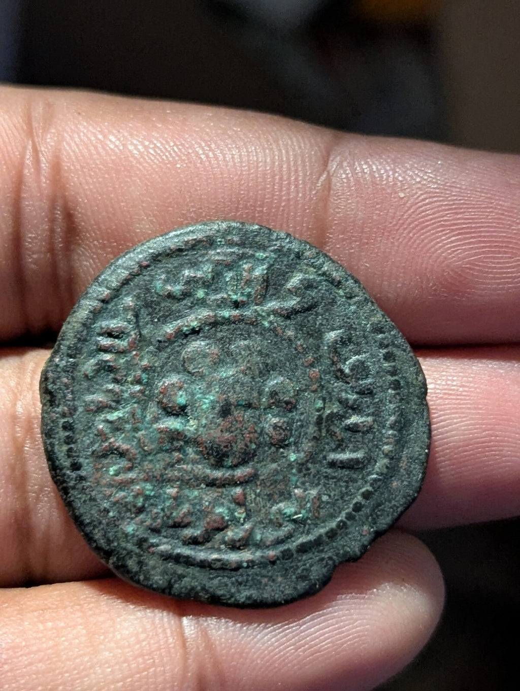 Artuqids of Mardin. Najm al-Din Alpi 1152-1176 AD, Æ Dirhem Gemini / Virgo