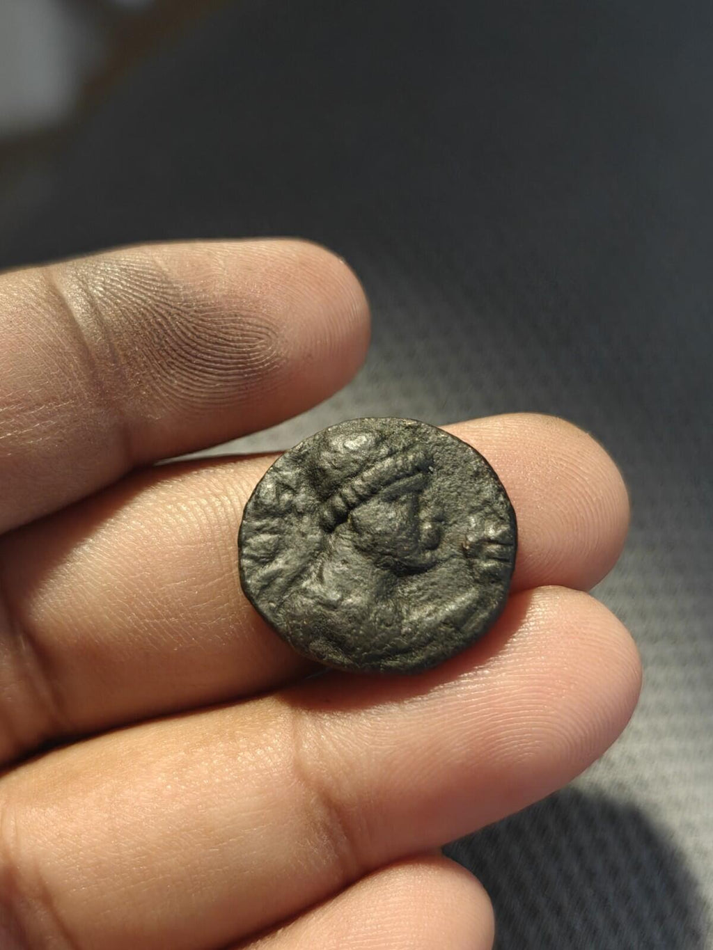 Vima Takto (Soter Megas). Circa AD 80-100. Æ Unit Rare