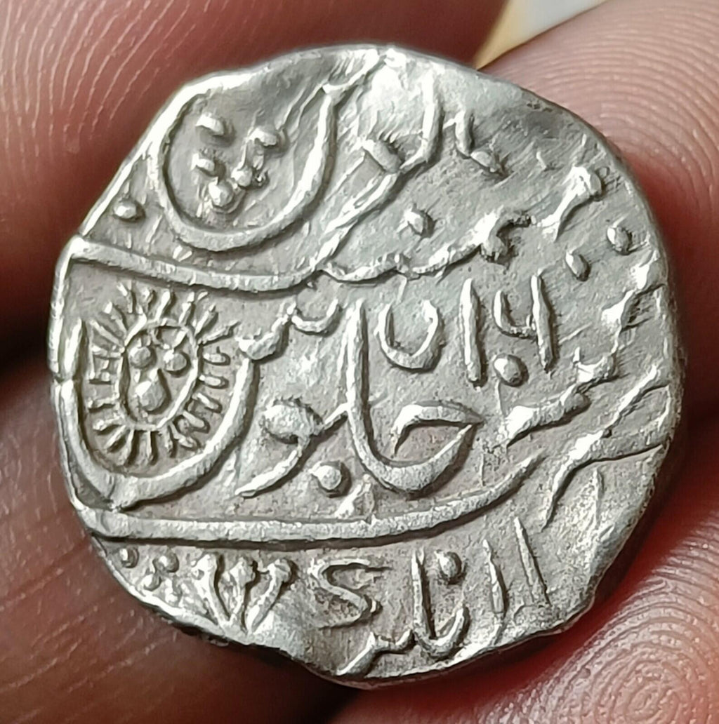 #QQ25#État princier indien d'INDORE, roupie en argent avec symbole de face de soleil, 1860 ap. J.-C.