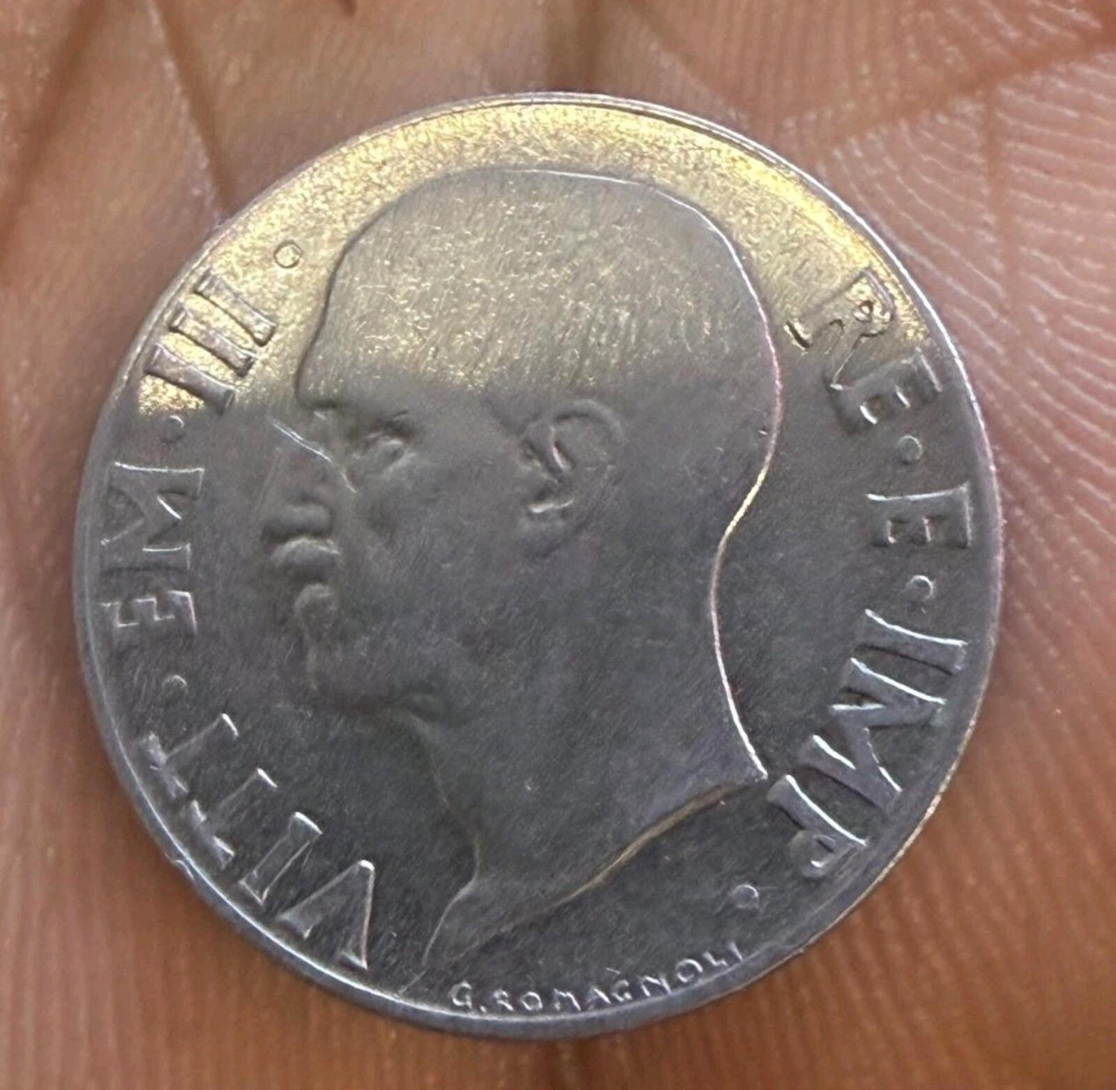 ITALY Vittorio Emanuele III 1942 R 20 CENTESIMI REEDED EDGE