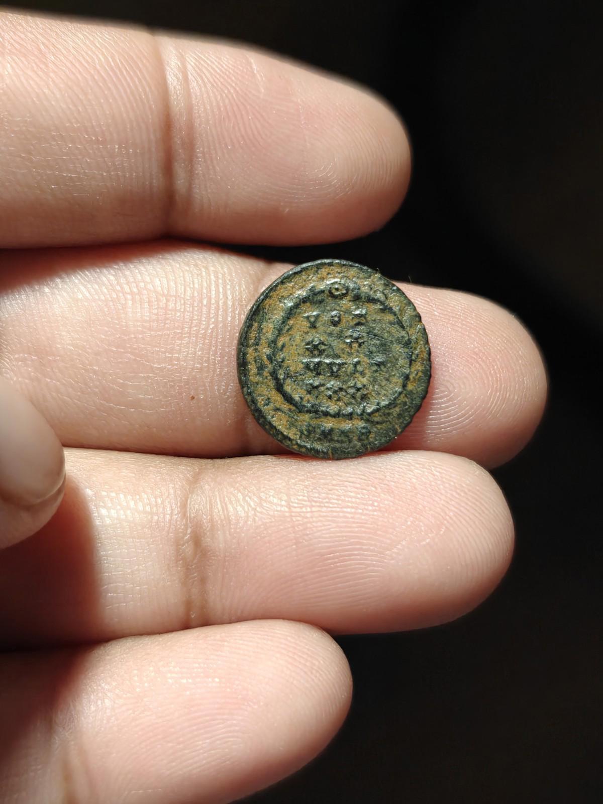 Ancient Roman Empire Coin CONSTANTIUS II Wreath VOT XX MVLT XXX