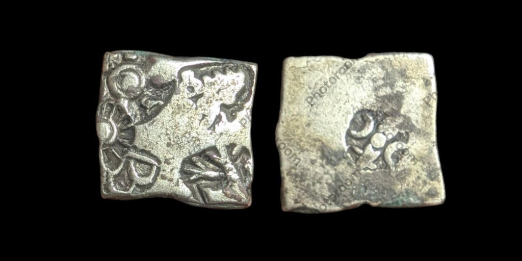 Inde ⭐ Monnaie en argent poinçonnée INDUS Valley Mayuriyan ⭐ 300 av. J.-C.