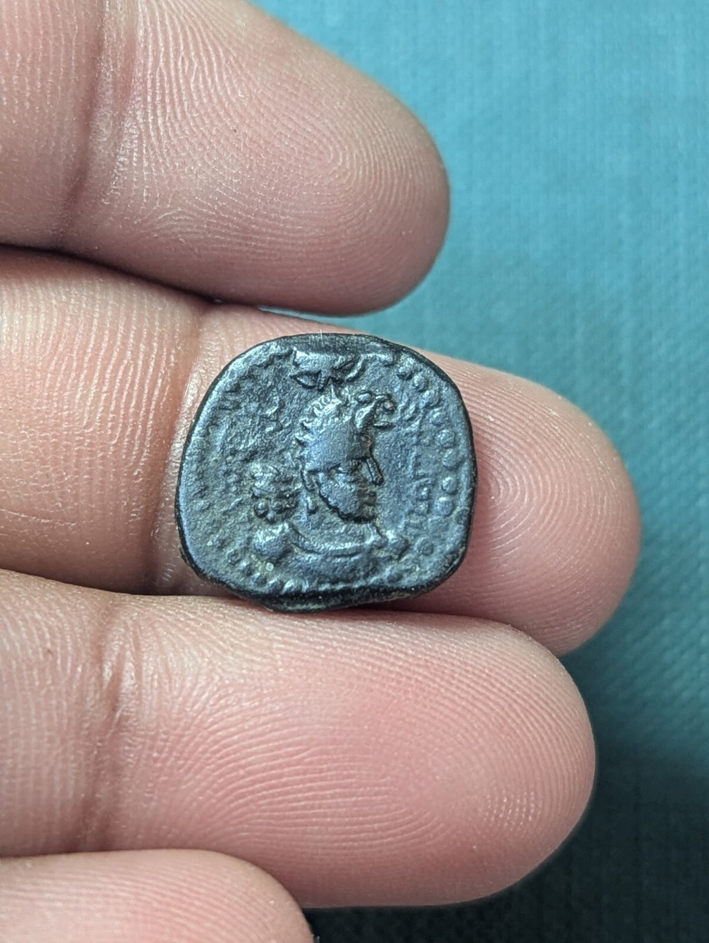 KUSHANO SASAni. AE UNIT. HORMIZD I KUSHAN Shahhi 265-295 AD.