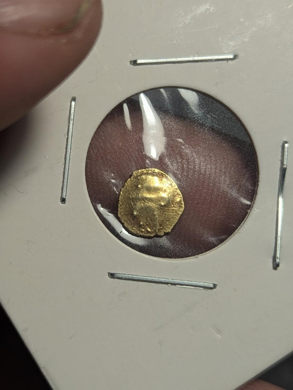 Rare gold Kali scyphate fanam minted from South-Eastern India, Dutch VOC Rare