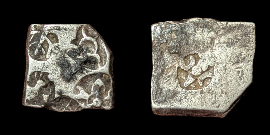 古印度 摩揭陀国 鹿/牛打压纹银币 公元前400年