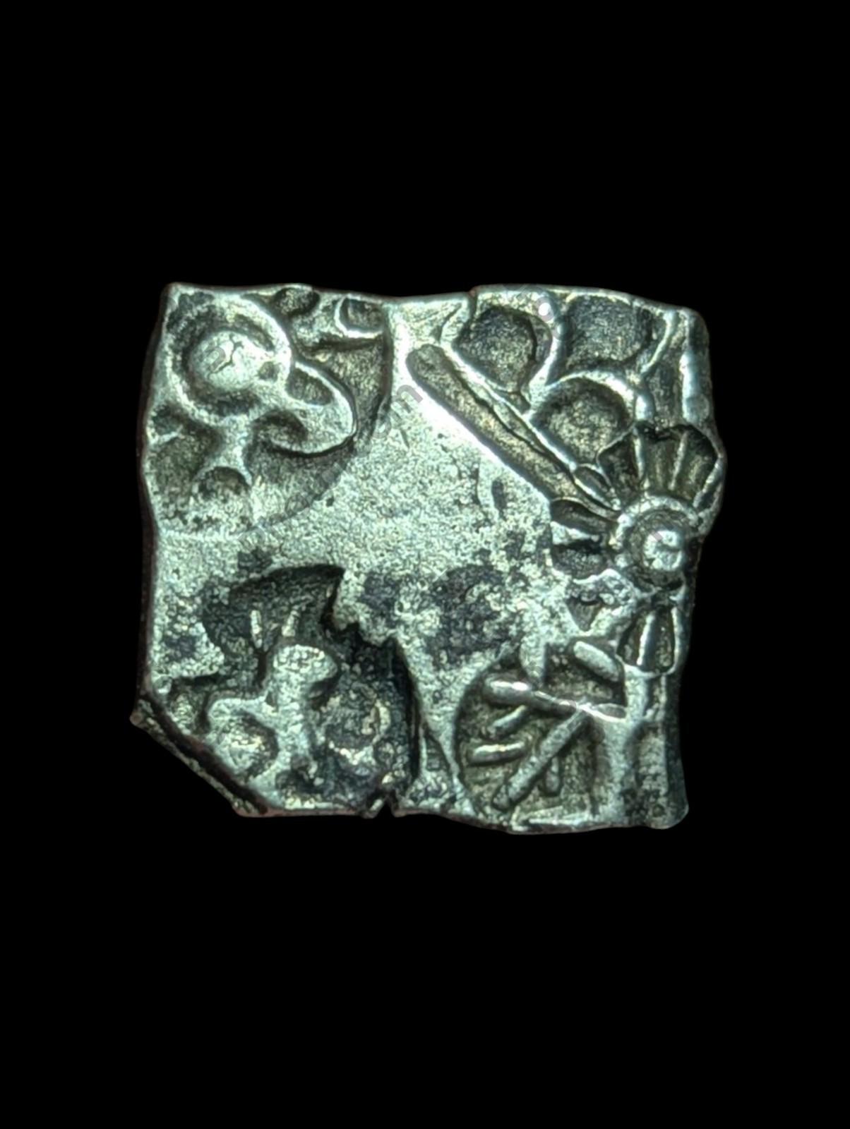 India ⭐ INDUS Valley Mayuriyan Punch ⭐ silver Coin 300 BC 🦌DEER
