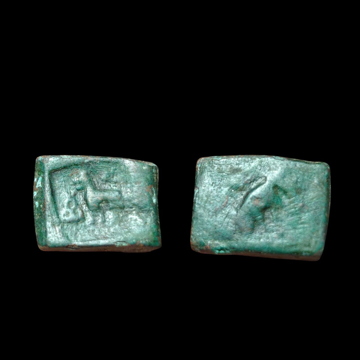Excellent grade Taxila  copper unit Lion-Elephant type Green Patina