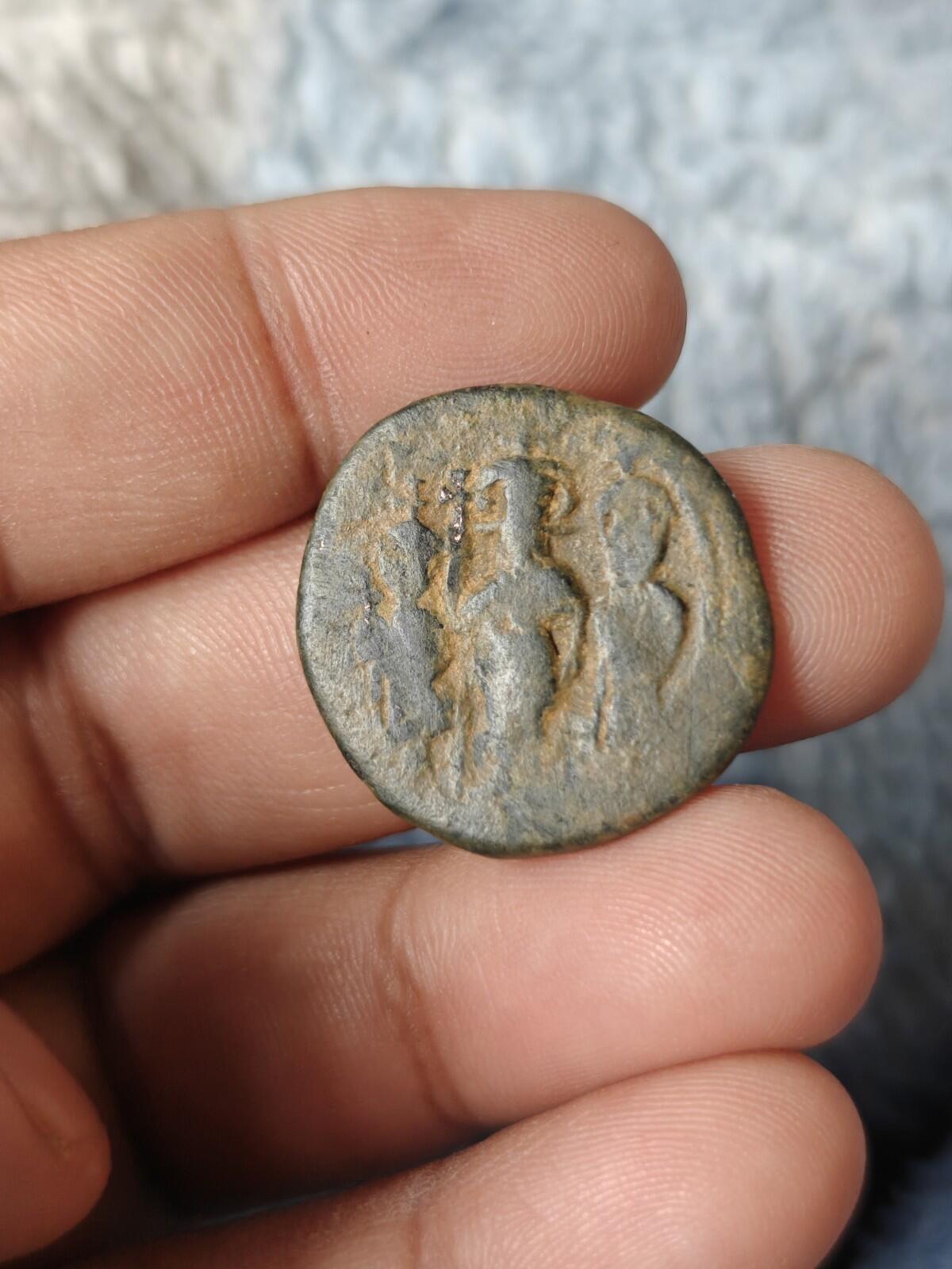 Islamic ARAB Byzantine Period UMAYYAD Æ Fals,  Three Standing Caliphate 685-690: