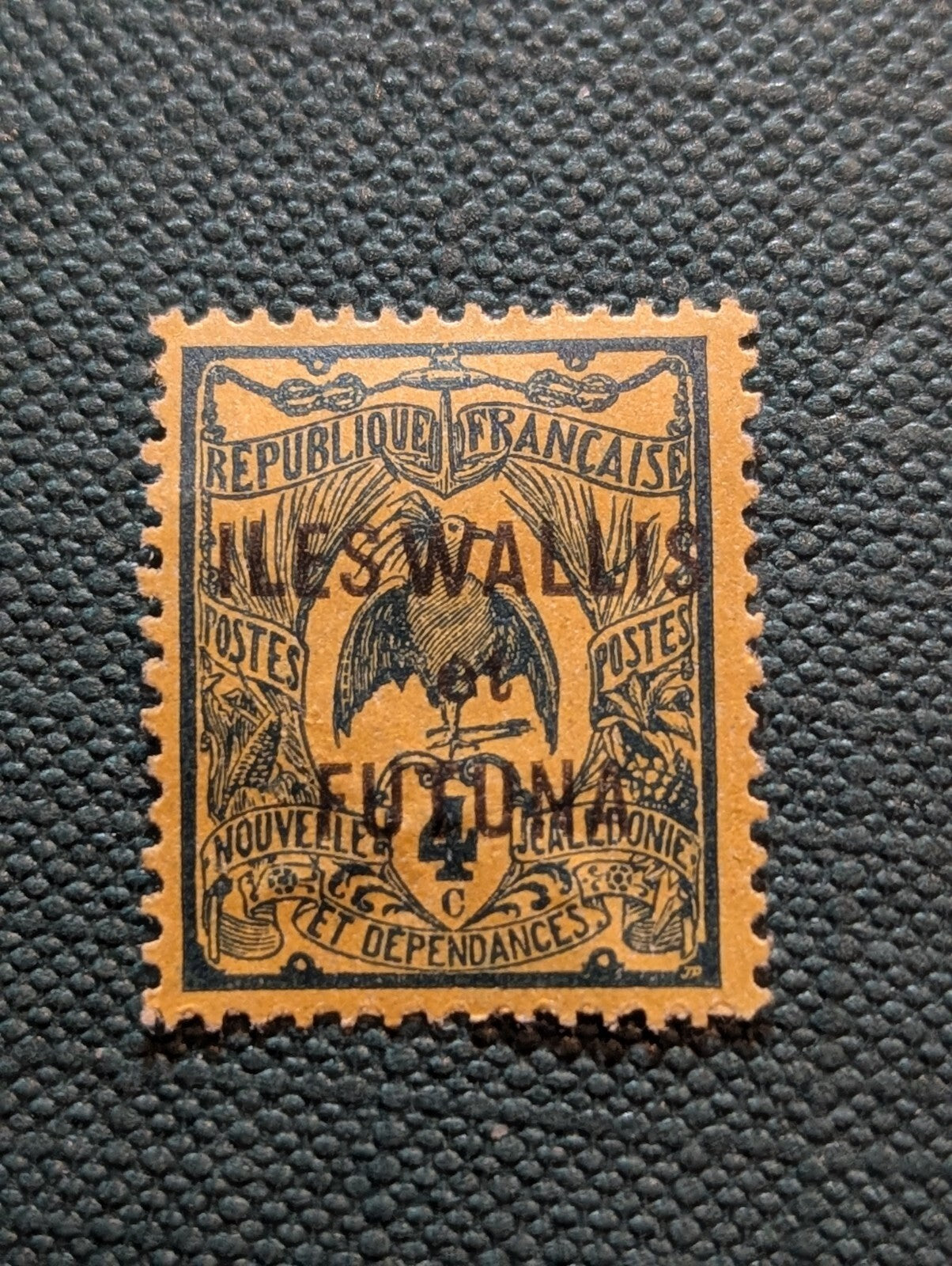 FRANCE FRENCH COLONIES WALLACE FUTUNA OVERPRINT   STAMPS MINT HINGED  LOT