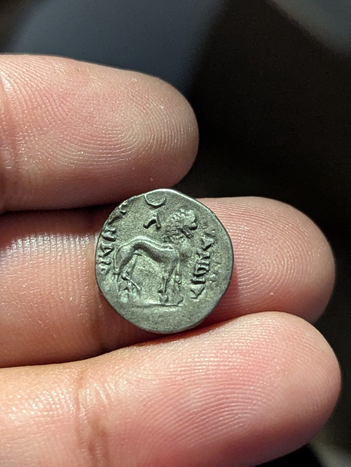 YUEZHI (YUEH-CHI): Sapadbizes, late 1st century BC. AR Drachm