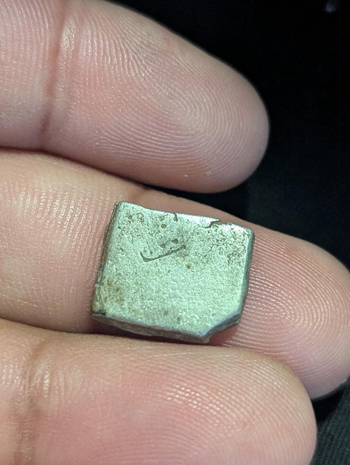 India ⭐ INDUS Valley Mayuriyan Punch ⭐ silver Coin 300 BC