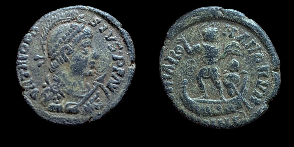 Ancienne pièce de monnaie romaine Théodose Ier 379-395 après J.-C. Æ 22 mm, 5,23 g