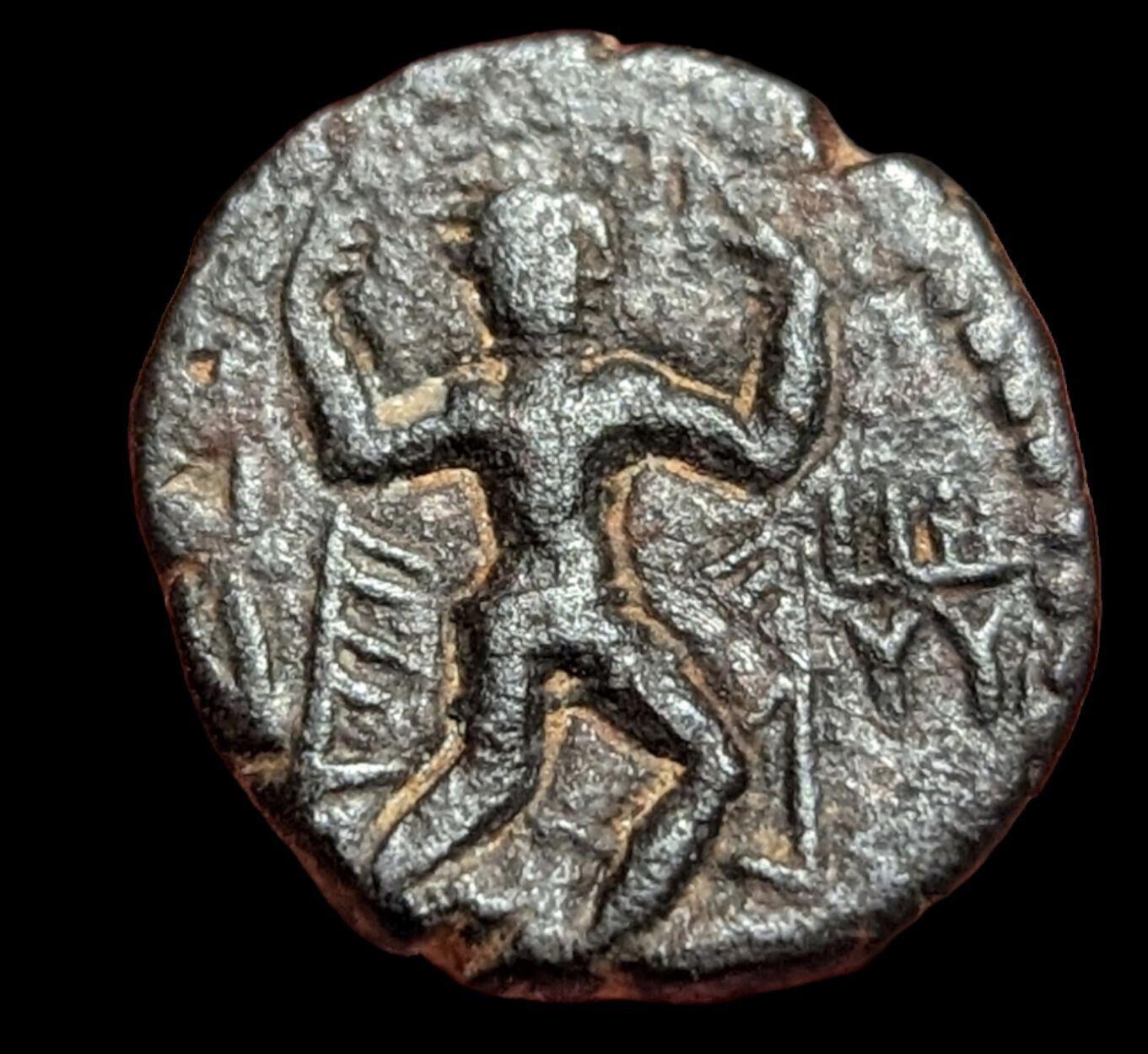 Dynastie Kushan, Kanishka Ier, drachme en bronze ou 1/4 d'unité, v. 128-150 de notre ère, RARE