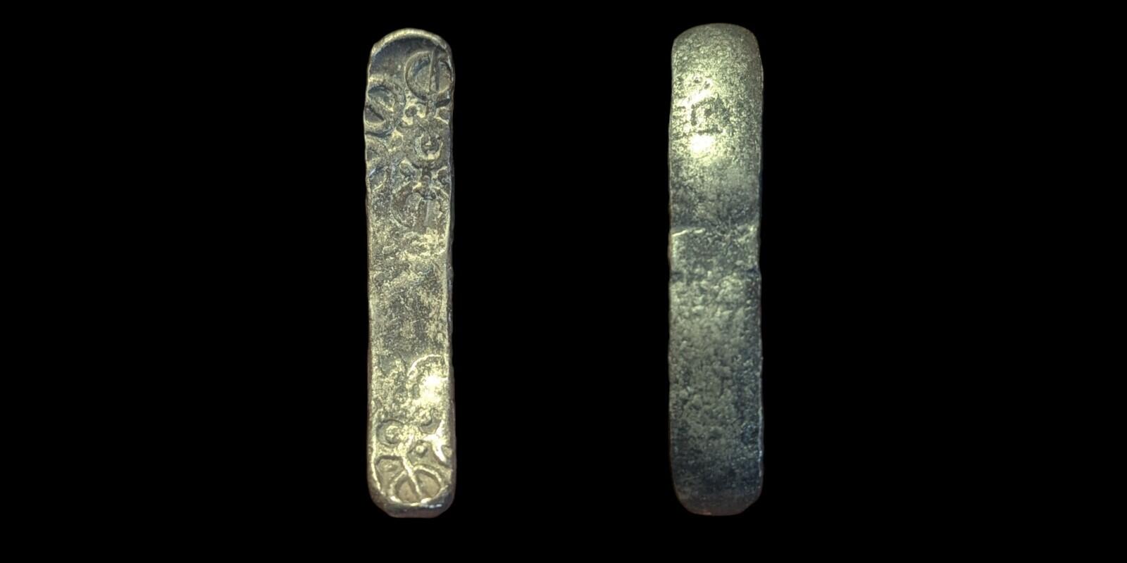 ⭐INDIA⭐. Ancient GANDHARA JANAPADA Authentic OLD 600 B.C Silver Coin Bent Bar