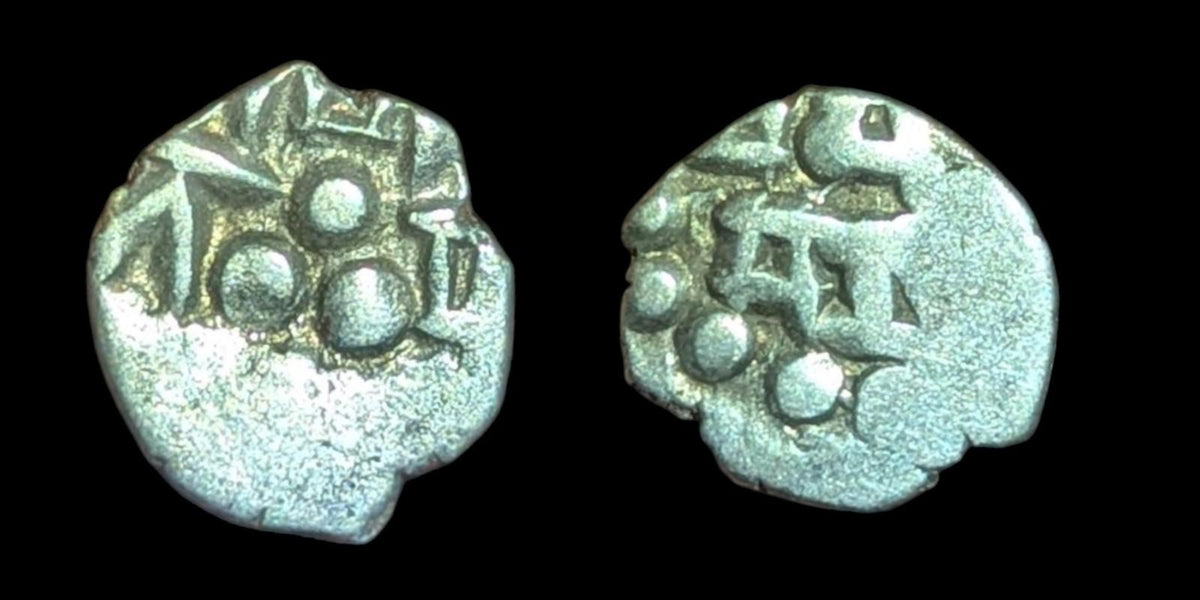 Dirham d'argent du gouverneur Asad, type bilingue avec arabe et brahmi, vers 712-856