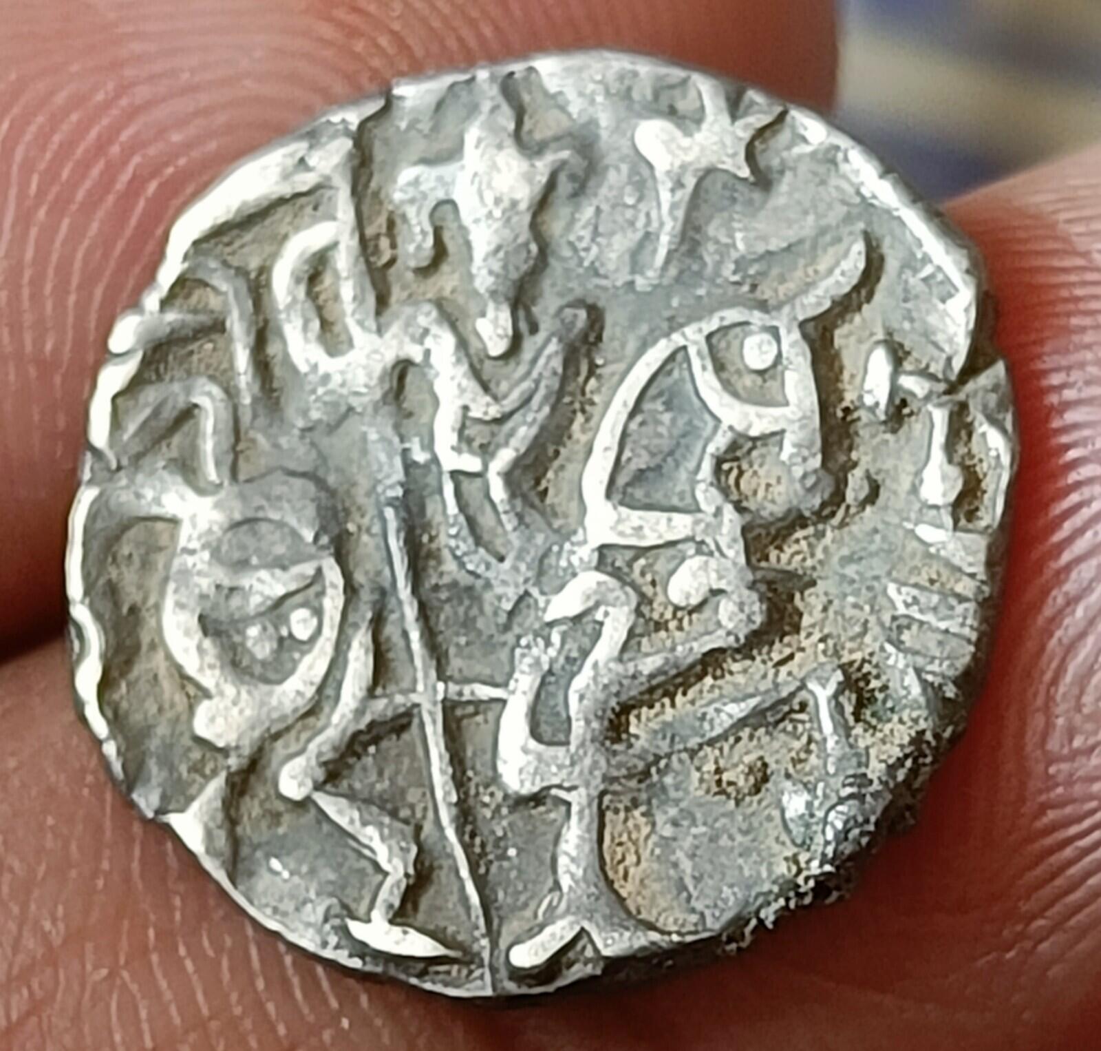 #O31#Indian OHINDA DYNASTY Samanta Deva HORSE & BULL SILVER coin BEAUTIFUL GRADE