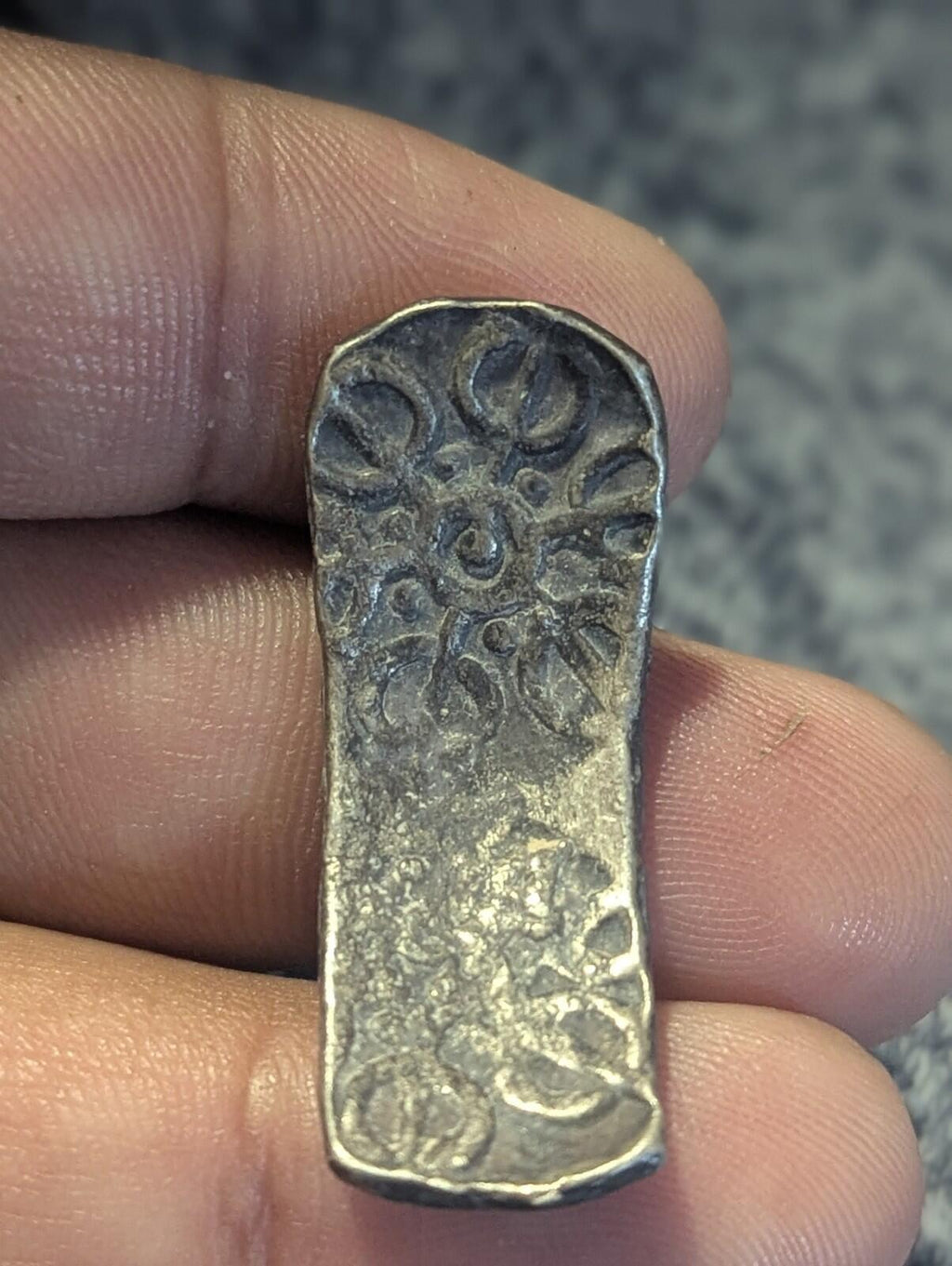 ⭐INDIA⭐. Ancient GANDHARA JANAPADA Authentic OLD 600 B.C Silver Coin Bent Bar