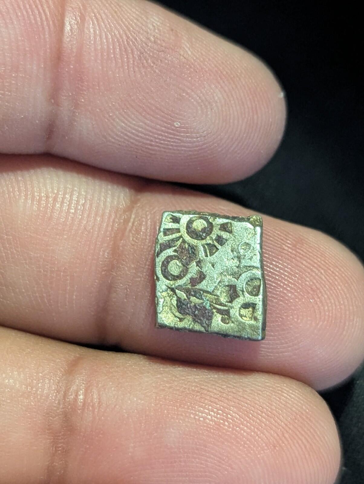 India ⭐ INDUS Valley Mayuriyan Punch ⭐ silver Coin 300 BC