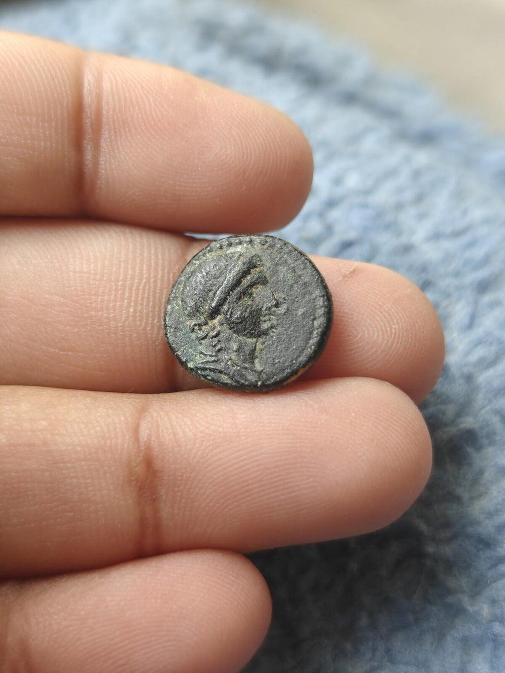 Monnaie romaine AE16 Antioche Bronze Pseudo-autonome Lyre 62-63 ap. J.-C. Néron