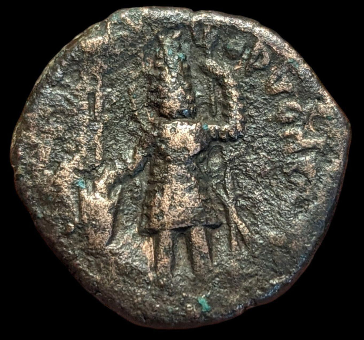 INDIA Ancient Kushan King   Kushan Empire, Vasudeva II (192-225 CE) copper 8 Gr.