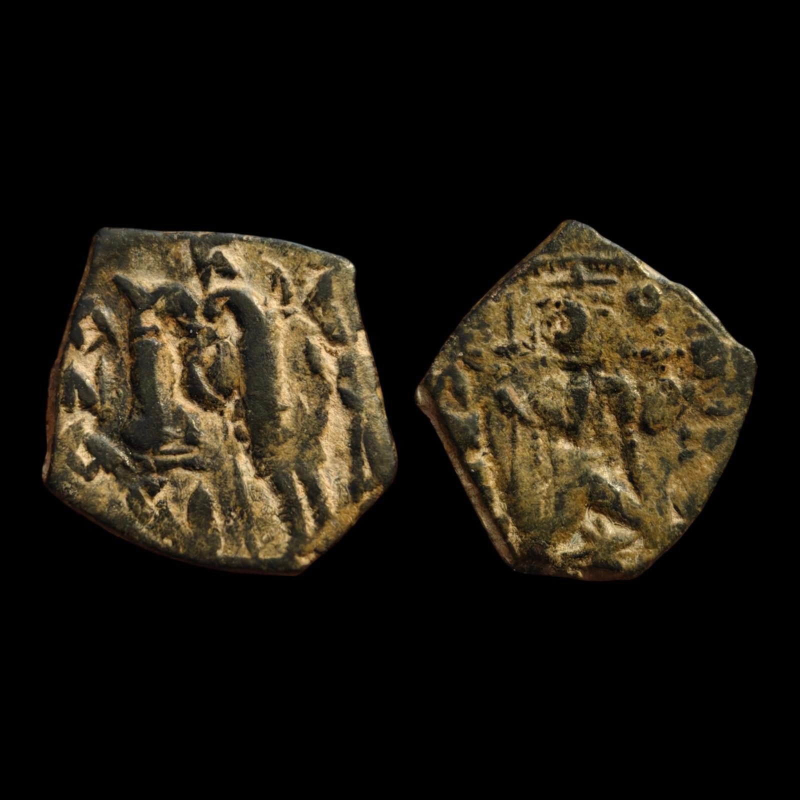 Arab Byzantine Umayyad 2 Standing Caliphate With M C/m Star Of Jerusalem Rare