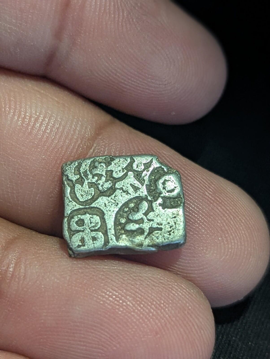 India ⭐ INDUS Valley Mayuriyan Punch ⭐ silver Coin 300 BC