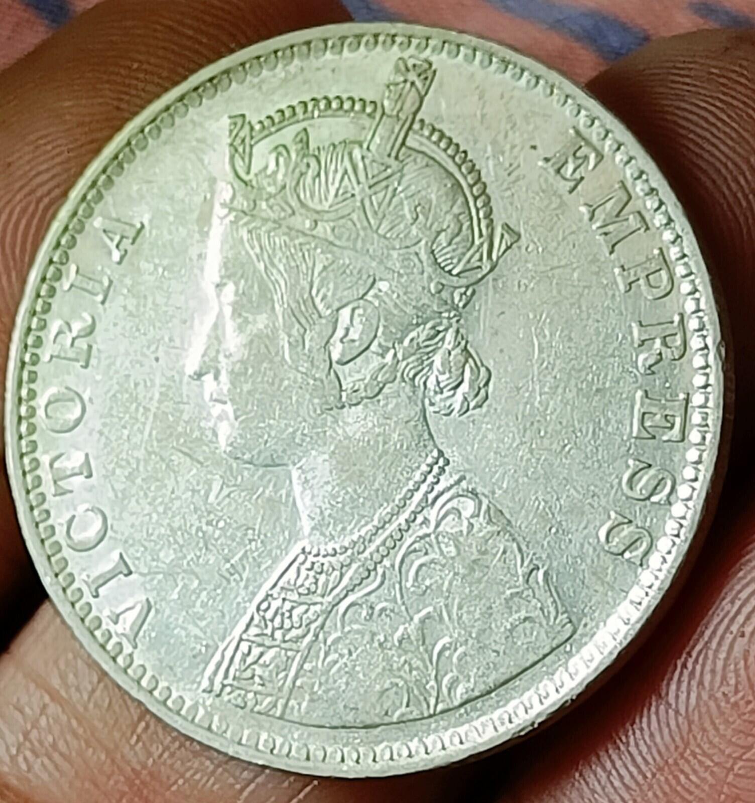 #VAN17#Victoria-British India Silver Rupee-1901-Bombay Mint Nice grade
