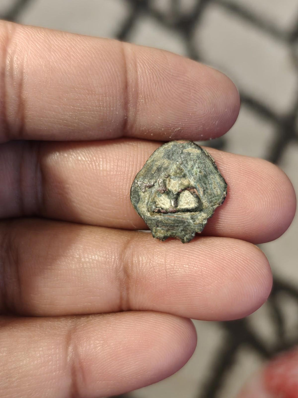 Ancient India Coin Quarter Karshapana Taxila AE16mm Moon Hill - Numis Hobby Shop