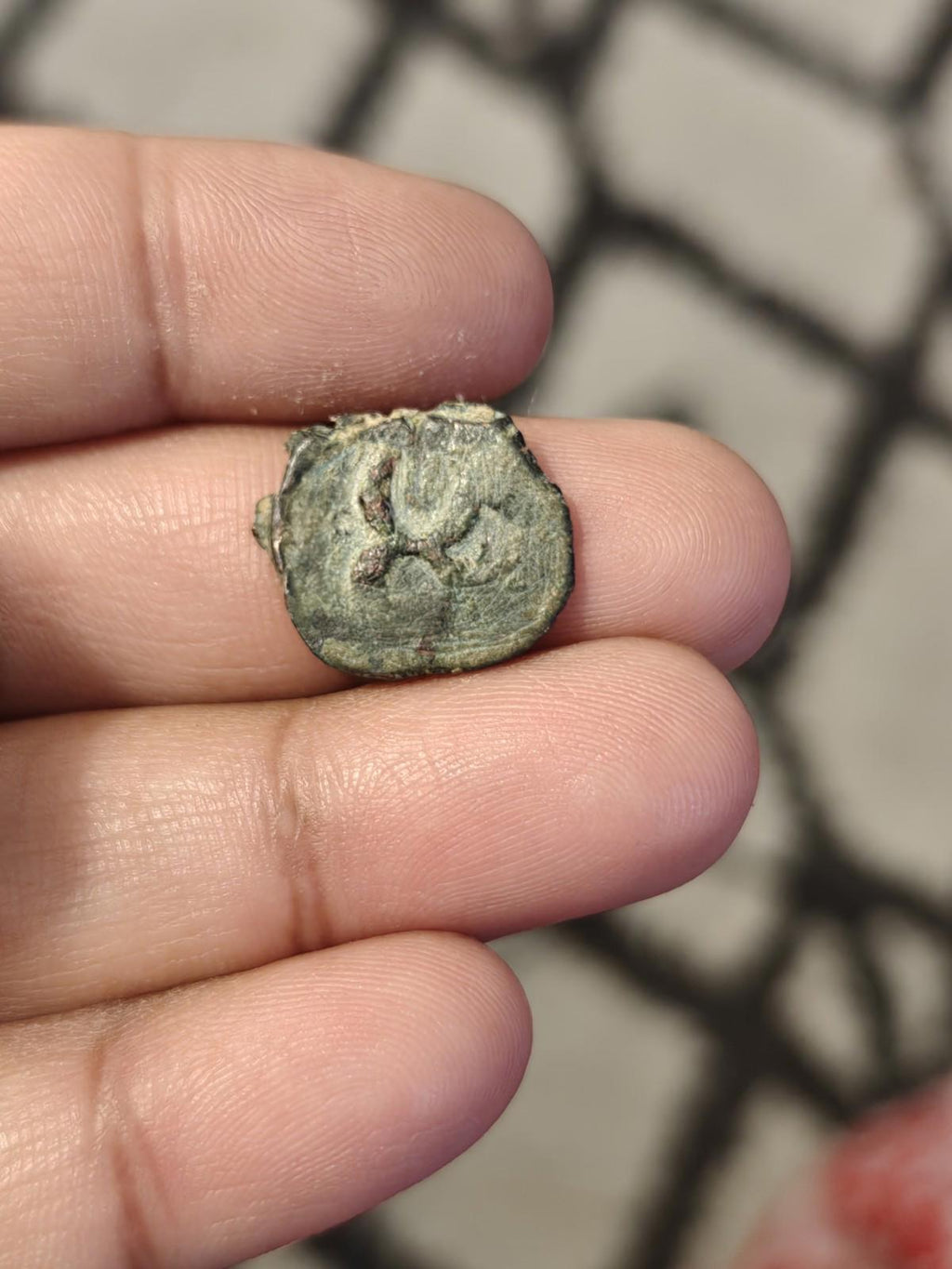 Ancient India Coin Quarter Karshapana Taxila AE16mm Moon Hill - Numis Hobby Shop