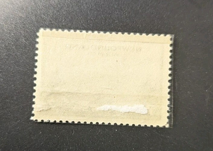NEWFOUNDLAND C19 1943 7c ULTRAMARINE CBNC PLANE OVER ST JOHNS AIRMAIL VF MNH