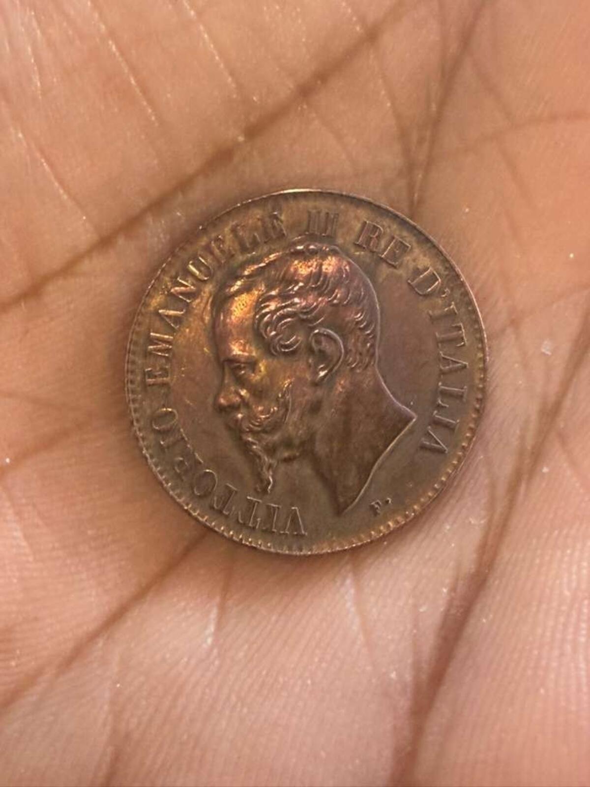 ITALY. 2 CENTESIMI, 1867 VITTORIO EMANUELE II Uncirculated