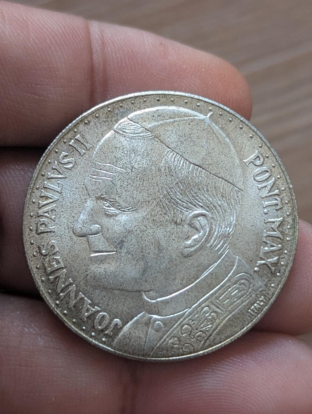 Pope John Paul II/Madonna & Child 35MM Round  AU w/Toning