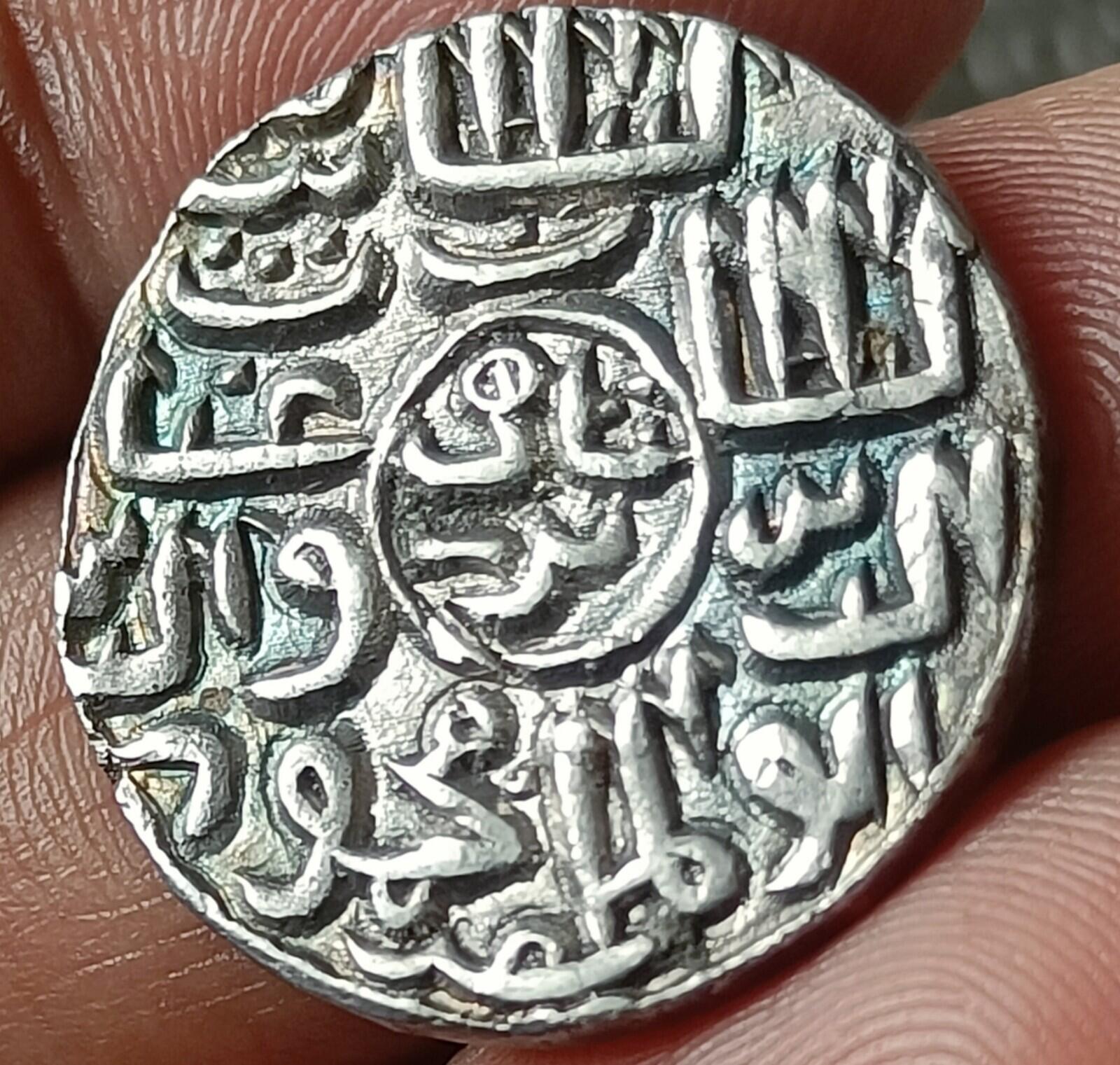#X12#Monnaie d'argent de Tanka du sultanat du Bengale indien, souverain GYATH AL DIN MAHMUD.933AH