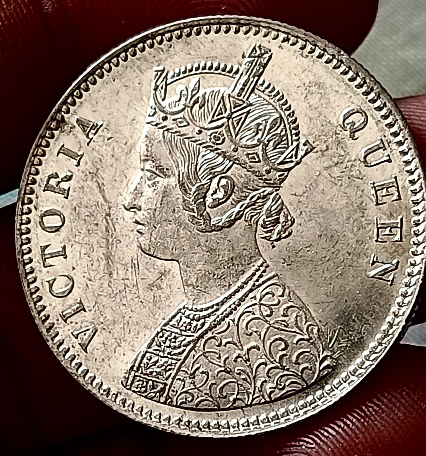 #Vo62#Victoria-British India Silver Rupee-1862-4 Dot Bombay briliant UNC Grade