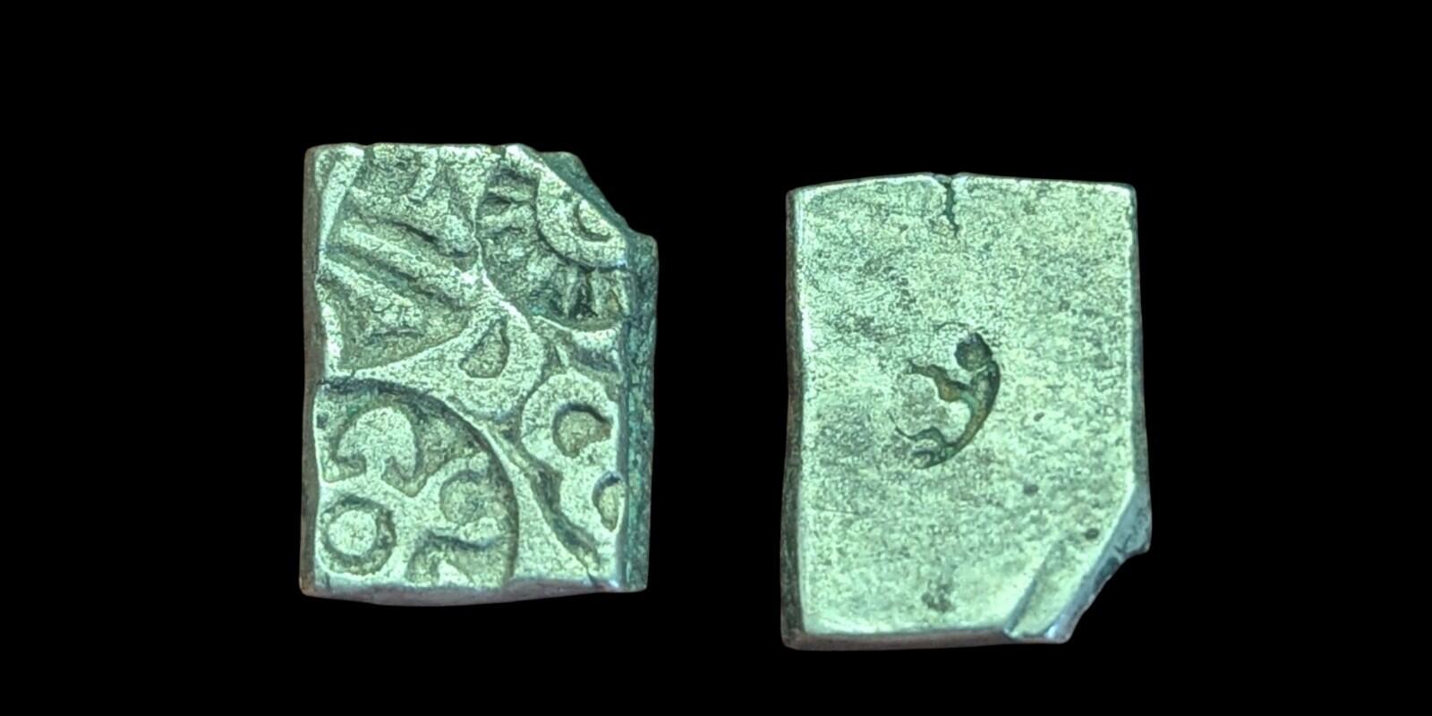 India ⭐ INDUS Valley Mayuriyan Punch ⭐ silver Coin 300 BC