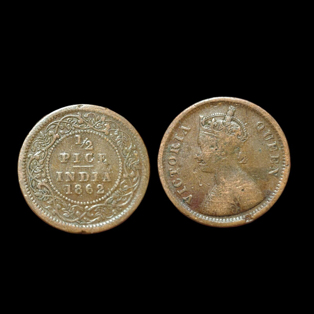 1862 Empire britannique des Indes 1/2 Pice - Victoria Reine - KM #464. 3,35 grammes et 21,2mm