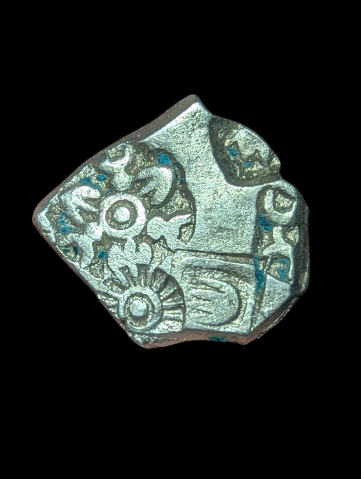 India Bengal INDUS Valley Mayuriyan Punch silver Coin 300 BC