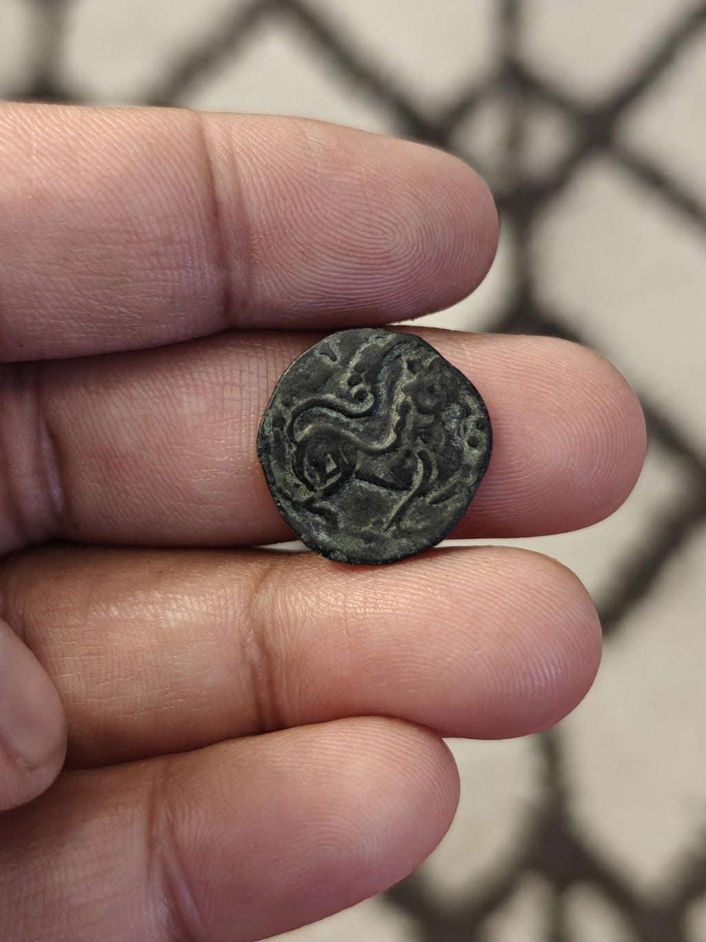 Rare, de haute qualité, Shahi d'Ohind, Vakka Deva, jital en bronze, c. 870-1000 après J.-C.