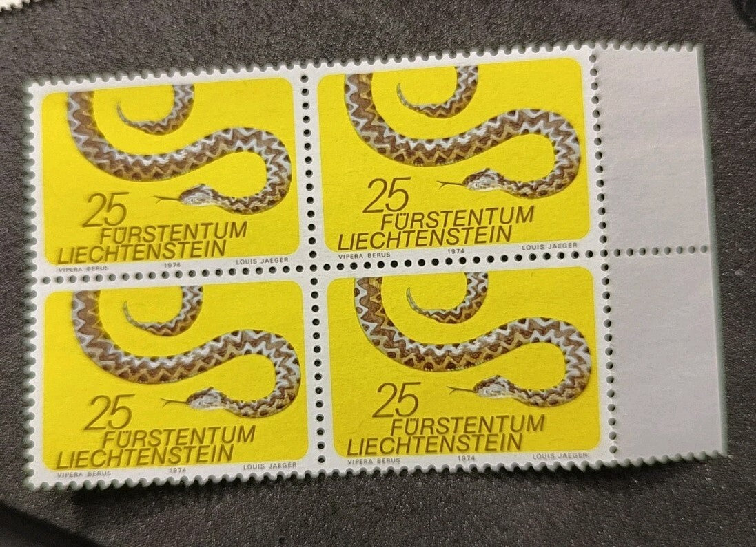 LIECHTENSTEIN SCOTT# 535 MNH   SNAKE TOPICAL