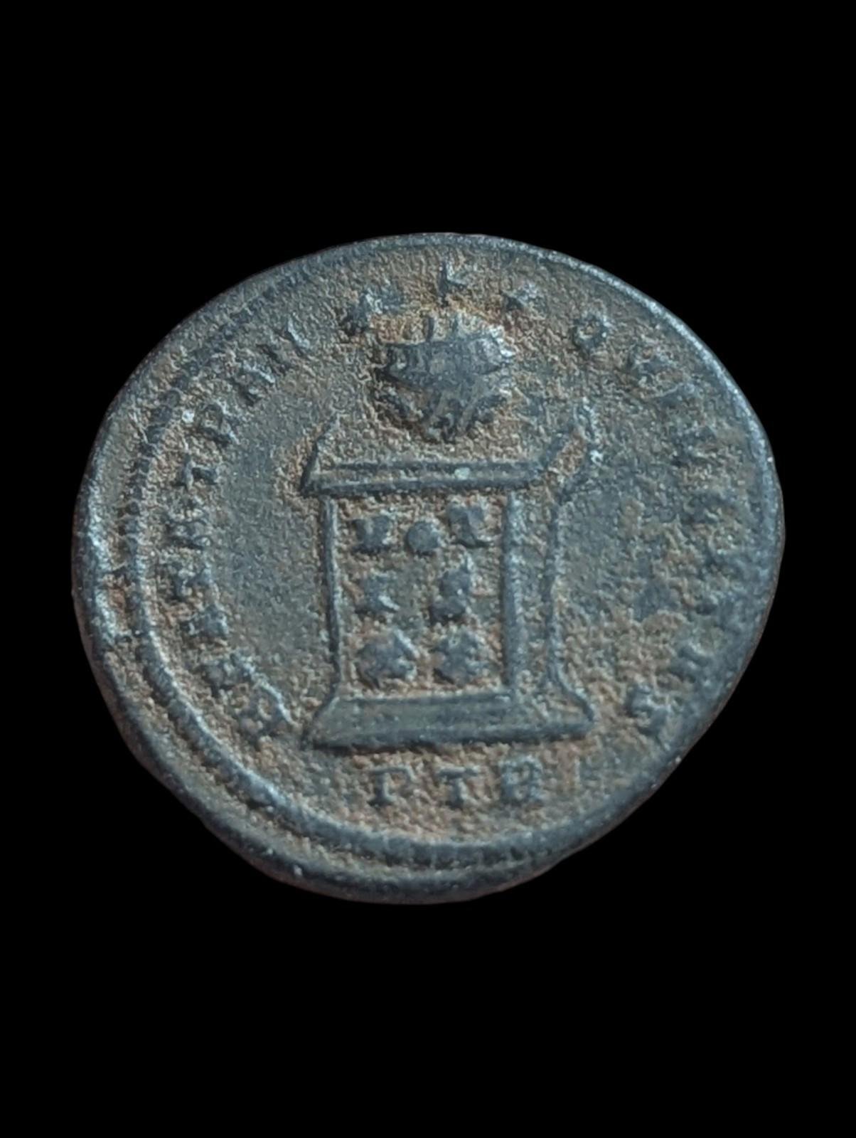 Constantine 321 AD Rare genuine ancient Roman coin Altar globe stars vows Trier - Numis Hobby Shop