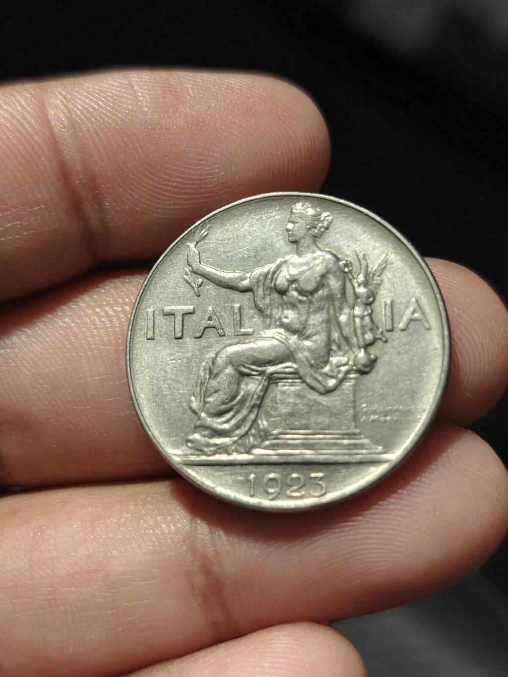 1923 Italie Une 1 Lire Femme assise à gauche Nickel Monnaie du monde pièce rare
