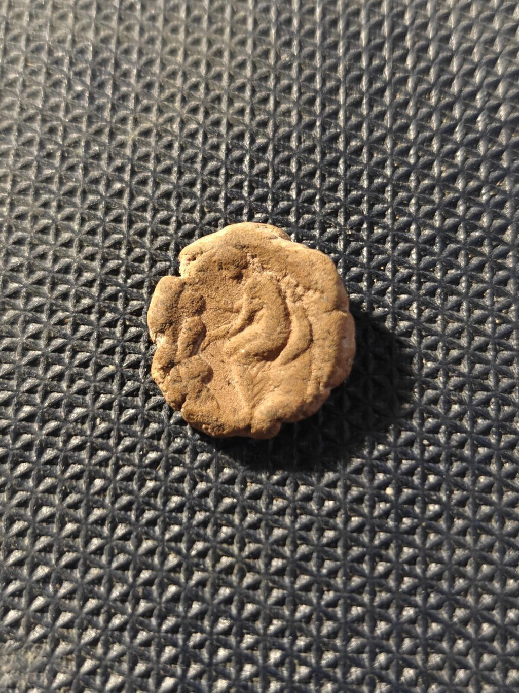 Random 1 Ancient Greek / Roman Circa 1st-3rd centuries AD. Terracotta Clay Bulla
